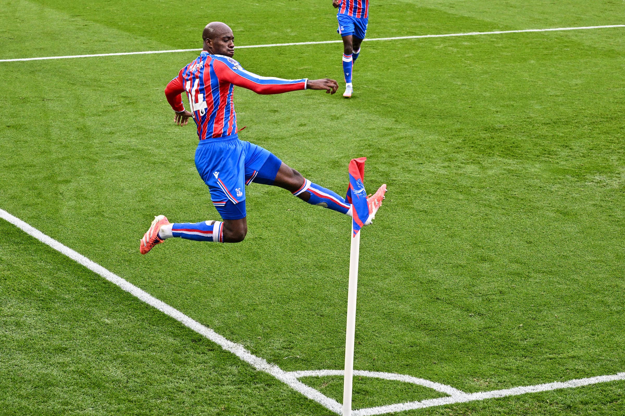 92127528 0546 49ce 85c3 cb8c4c525b4e