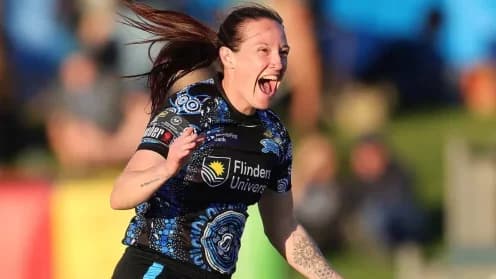 Strikers' Bowling Masterclass Defeats Scorchers by 30 Runs